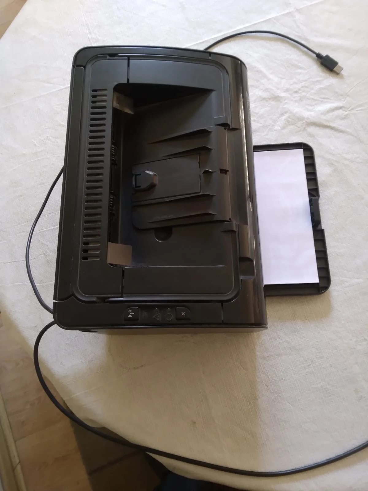 Impresora HP LaserJet P1102w - Imagen 3