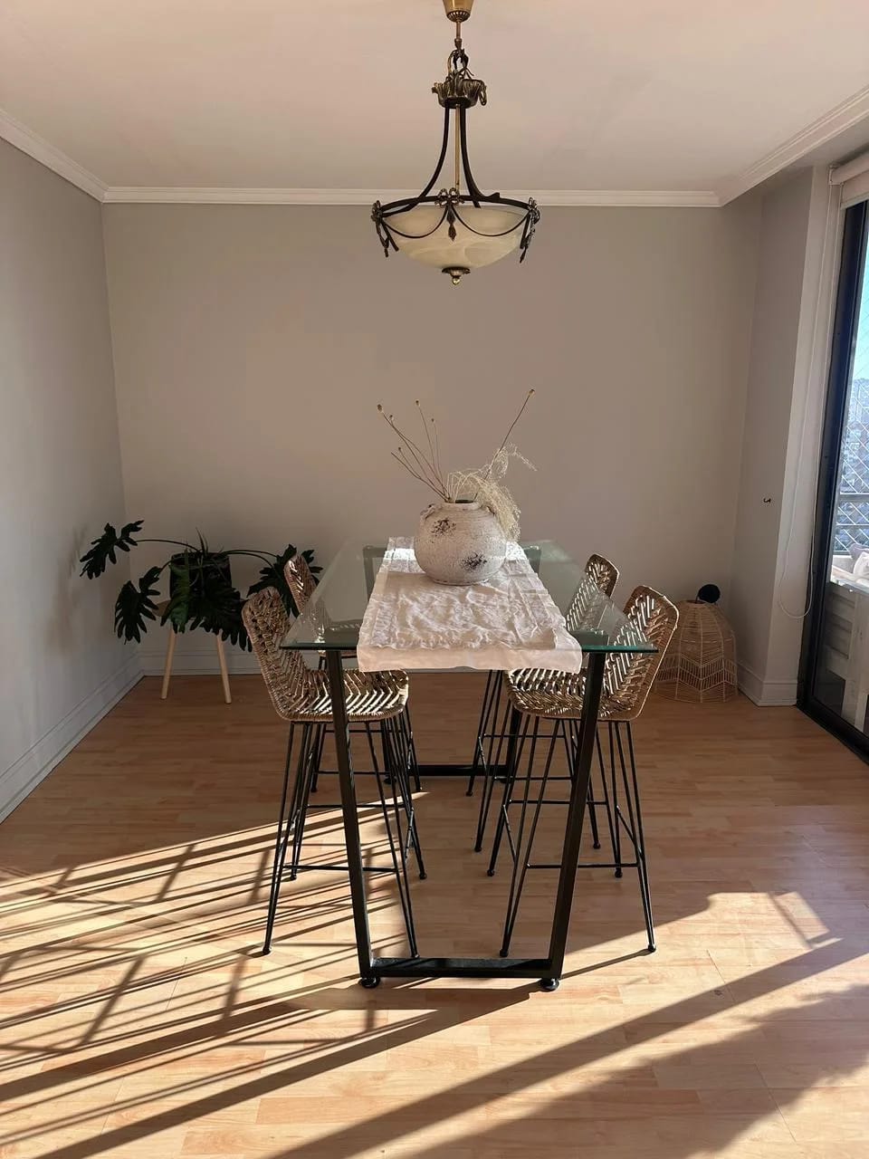 Comedor De Diario Mesa Alta Vidrio Con 4 Pisos Estilo Ratán - Imagen 7