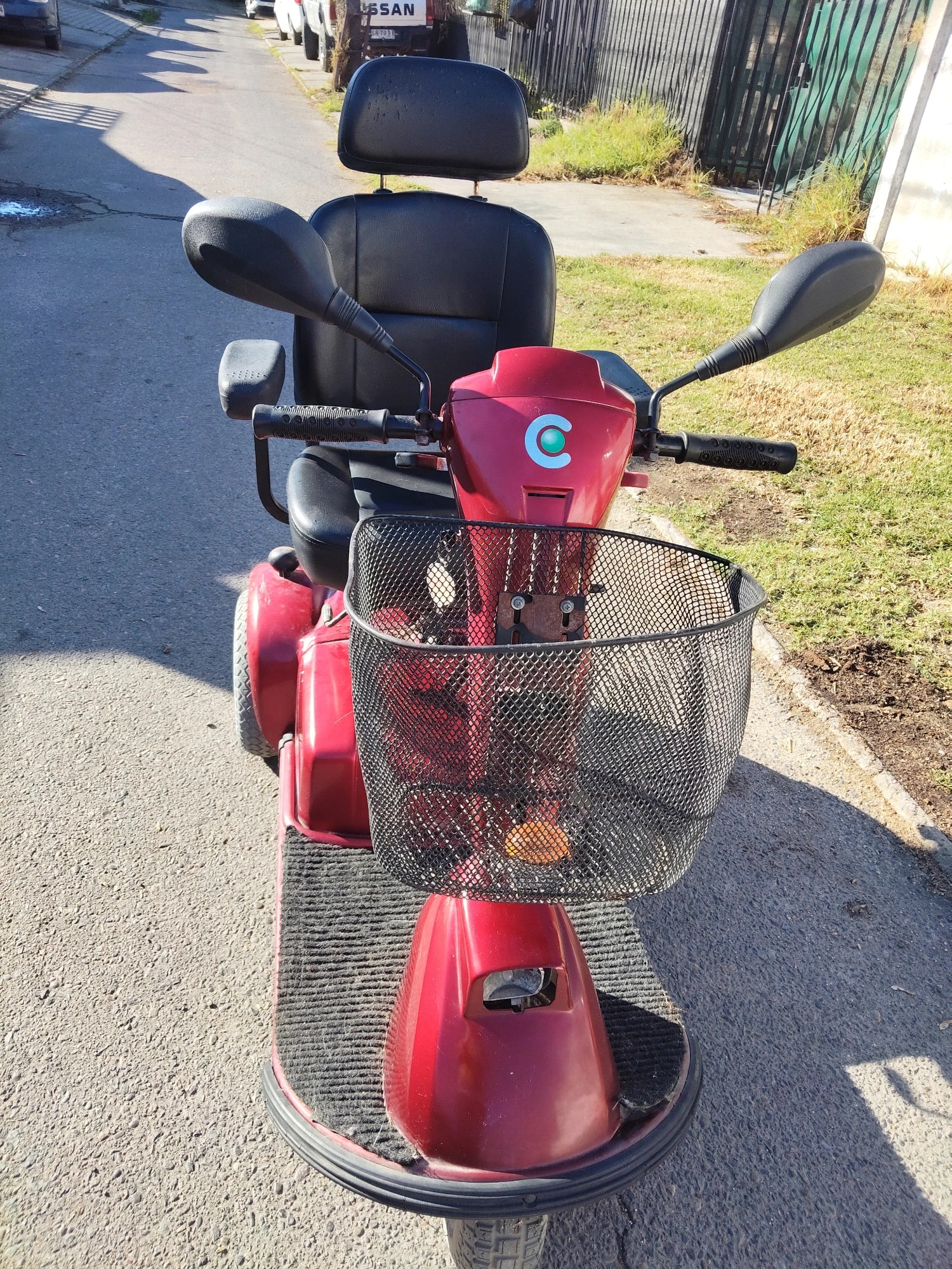 Moto tipo Scooter Eléctrico - Movilidad Reducida - Imagen 3