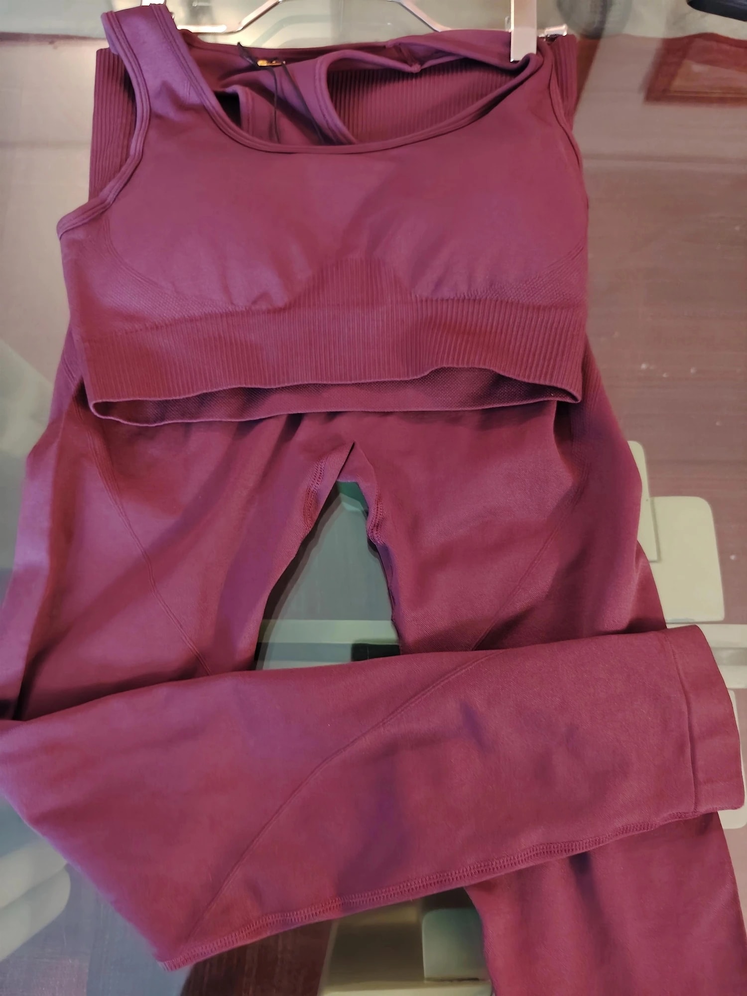 Conjunto Deportivo Premium Color Borgoña - Imagen 3