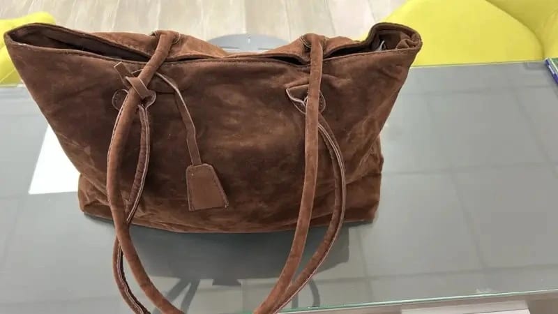 2 bolsos Nuevos Negro y Café Gamuza PU - Imagen 3
