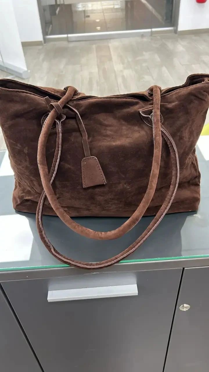 2 bolsos Nuevos Negro y Café Gamuza PU - Imagen 1