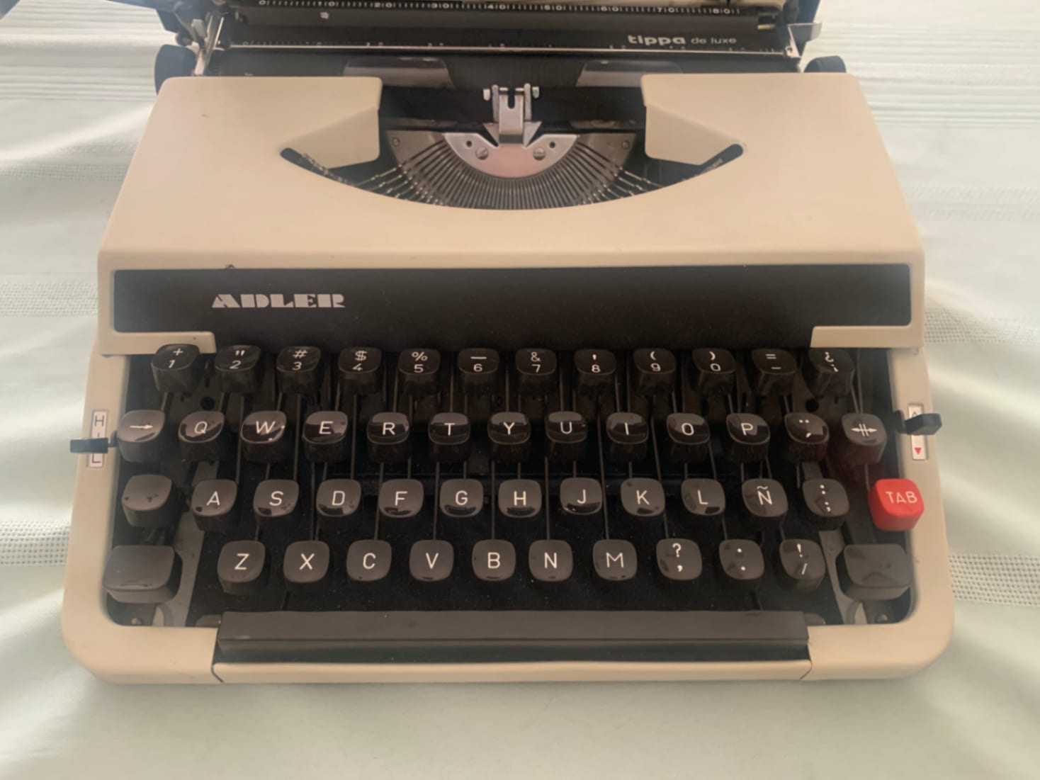 Máquina de Escribir Adler Tippa de Luxe - Imagen 4
