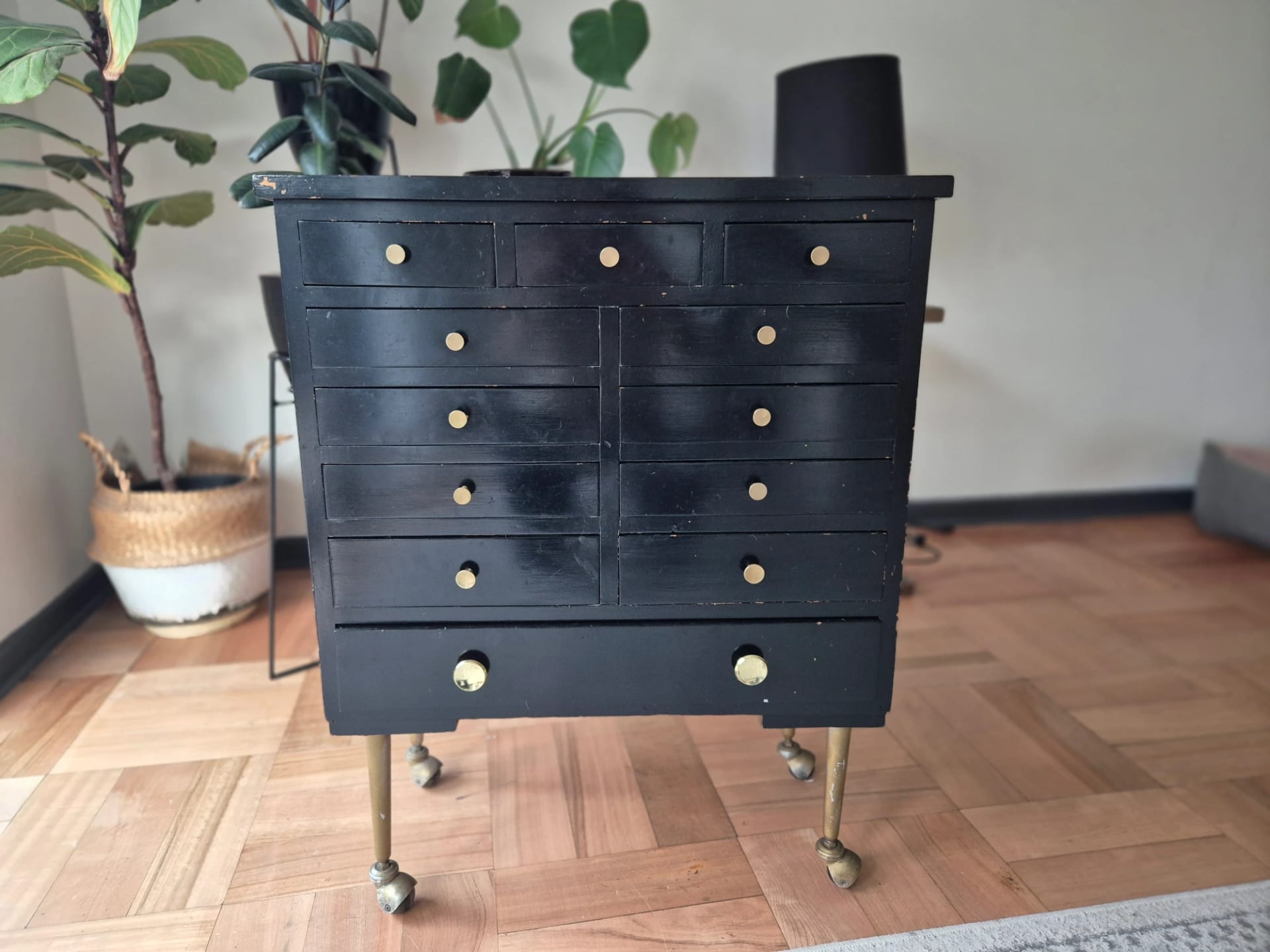 Arrimo Negro Vintage - Imagen 3
