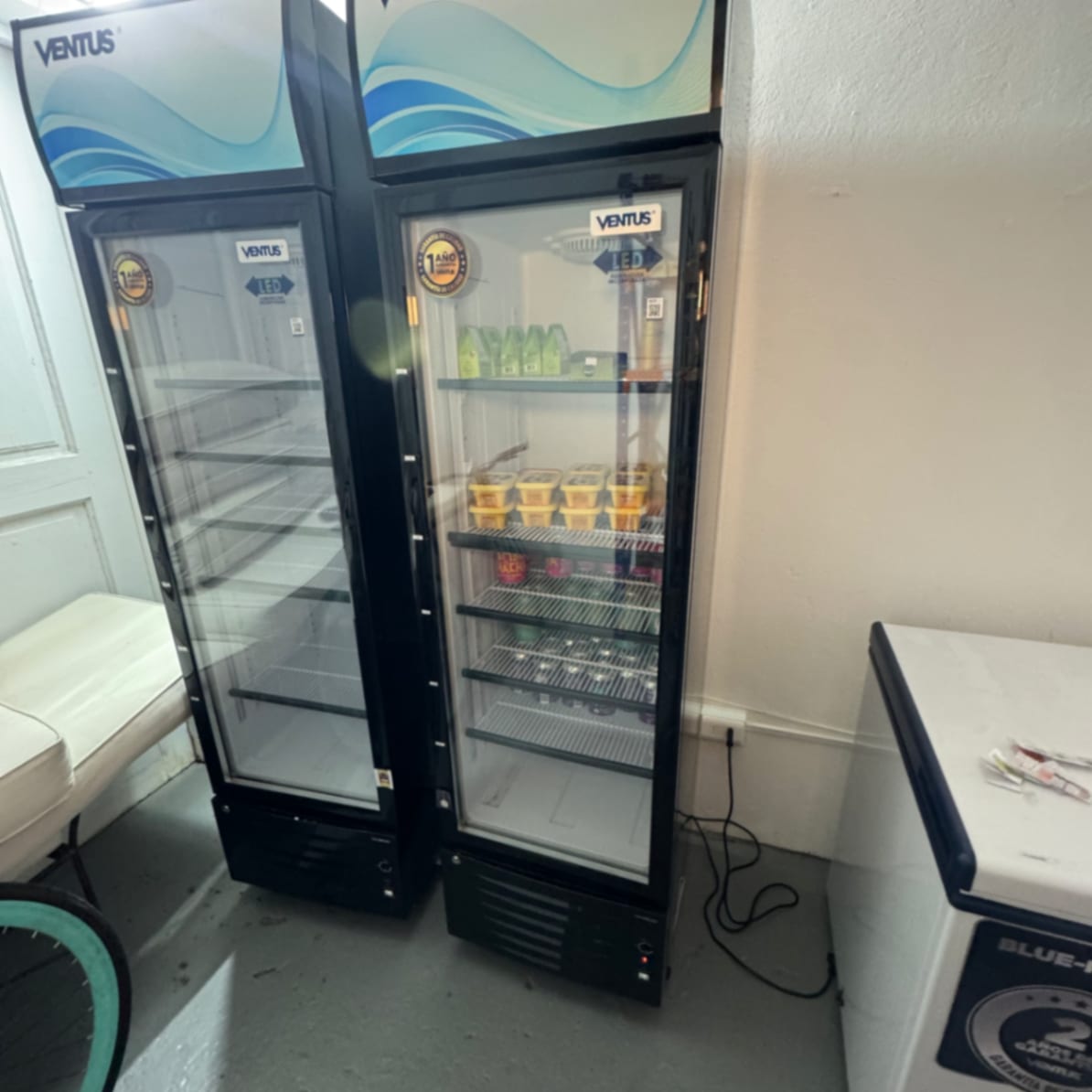 1 Visicooler Ventus 290 L 1 puerta con Led - Uso 5 meses - Imagen 2