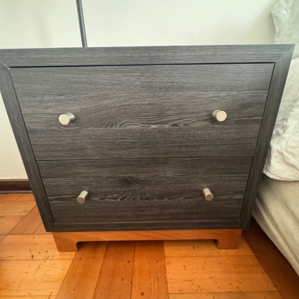 Par de veladores hechos a medida/ madera y melanina - Imagen 7