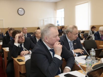 Депутат Александр Клементьев выступил на парламентском часе по проблемам образования