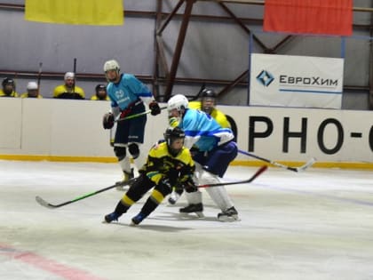 В Ковдоре прошёл хоккейный турнир на призы профкома Ковдорского ГОКа.