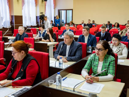 Совет депутатов города Мурманска провел восьмое заседание