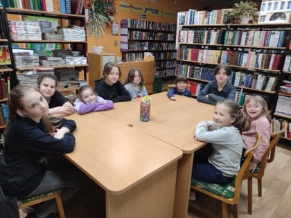 Развлекательно-познавательная программа «Должны смеяться дети»