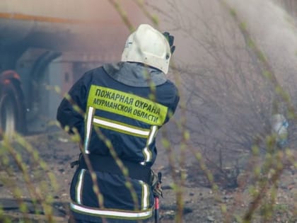 В районе ст. Лапландия сгорел КАМАЗ