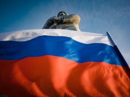 Губернатор Андрей Чибис поздравил северян с Днём России