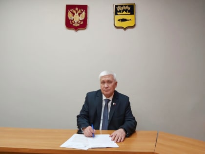 Жители Первомайского района обращаются с просьбами о присвоении званий и решении жилищных проблем