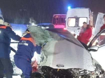 Погиб водитель на месте аварии на трассе "Апатиты - Кировск"