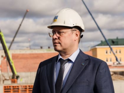 На улице Советской продолжается строительство школы