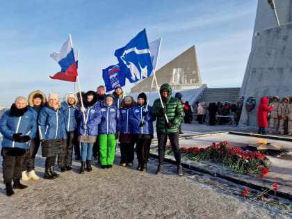 «Единая Россия» и «Молодая Гвардия» приняли участие в митинге в честь Дня защитника Отечества