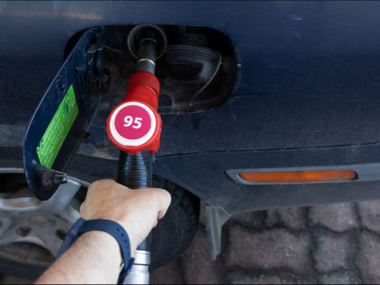 Новак: Снижение цен на топливо в мелком опте уже началось