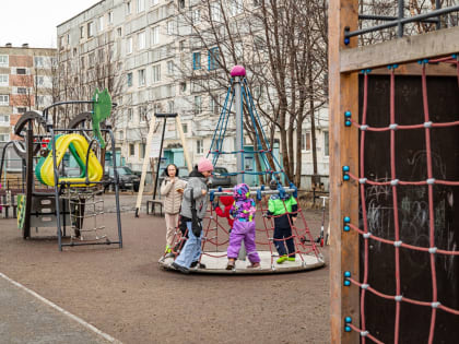 Объем детских соцвыплат на карты ВТБ вырос на треть