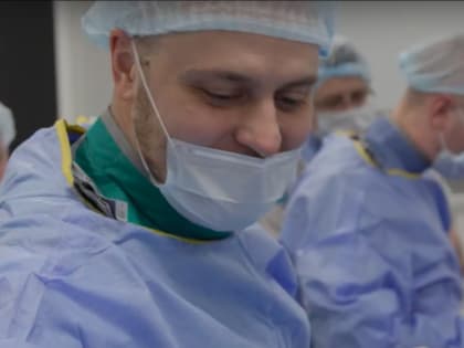 Врачи мурманской «Пироговки» впервые протезировали позвоночную артерию