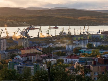 Сенатор Российской Федерации Константин Долгов поздравил мурманчан с Днем города