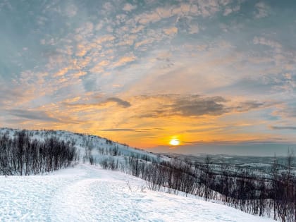 Последний день октября в Мурманской области будет ветреным и снежным