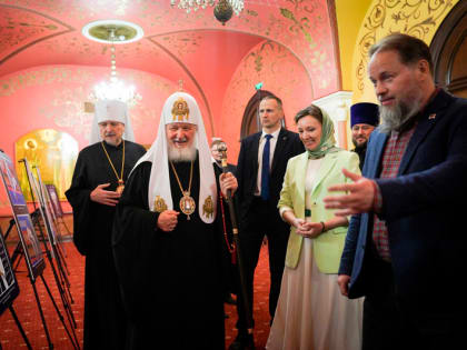 Митрополит Митрофан представил Святейшему Патриарху уникальную историческую экспозицию о Патриаршем фестивале спортивных единоборств и боевых искусств