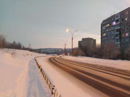 Прохладная с сильным ветром погода ожидается в Мурманской области