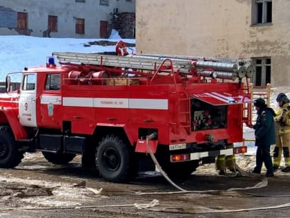 В Островном из огня спасли человека