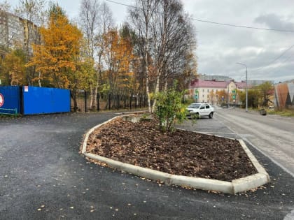 На пешеходной связи на улице Туристов установлен новый светофор