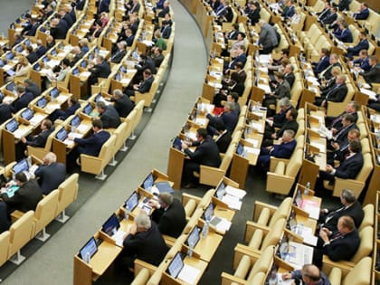 «Единая Россия» единогласно поддержала поправки об использовании маткапитала. Закон принят
