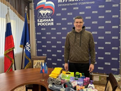 Помощь жителям, пострадавшим от атак: Шаповаловы делают доброе дело