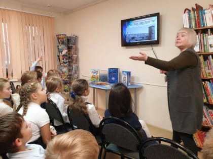 Юные мурманчане посетили историко-литературный час «Мурманск от А до Я»