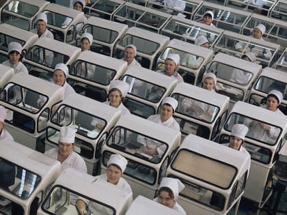 Как в 1917 году. В России предложили ввести 6-дневную рабочую неделю