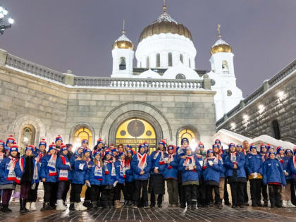 Воспитанники программы ДРОЗД из Кировска и Апатитов побывали в Храме Христа Спасителя