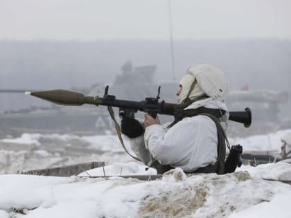 На  полигоне в Сафоново военные проводят боевые стрельбы