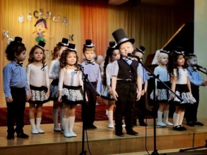«Весёлый колокольчик»: более ста юных вокалистов приняли участие в городском вокальном конкурсе