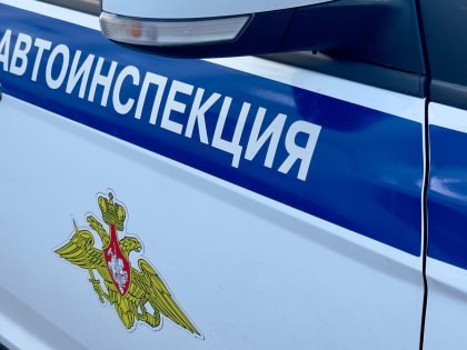 Один человек погиб в результате опрокидывания автомобиля в Ловозерском районе