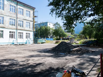 В Мурманске обновляются территории образовательных учреждений