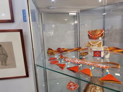 75 экспонатов представили на выставке «Народов много - страна одна» в Мурманске