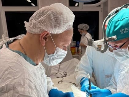 Врачи мурманского онкодиспансера внедрили сложную операцию для пациенток с раком груди