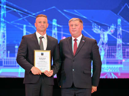 В Мончегорске чествуют сотрудников Кольской горно-металлургической компании