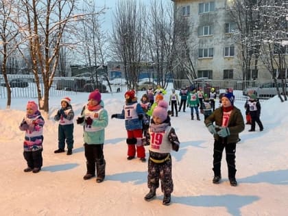 В Мурмашах прошел спортивный праздник «Зимние забавы» среди дошколят