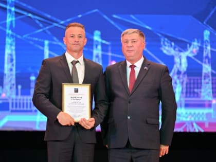 В Мончегорске чествуют сотрудников Кольской горно-металлургической компании