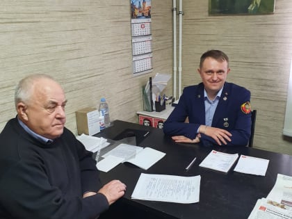 Депутат Александр Клементьев отреагировал на просьбу жителей Риколатвы по проблеме кустов