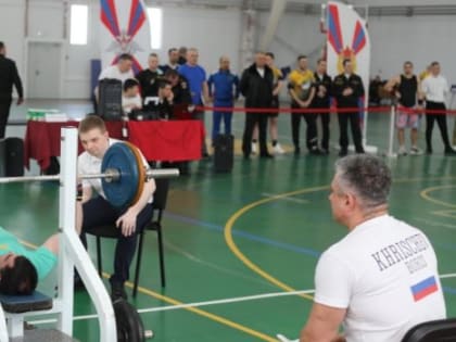 На Северном флоте состоялся открытый чемпионат по русскому жиму