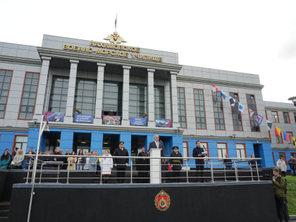 В Мурманске прошла торжественная церемония посвящения в нахимовцы воспитанников первого курса