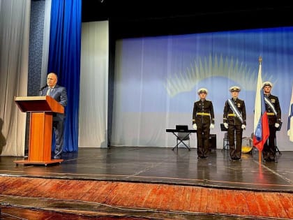 В Гаджиево проходят праздничные мероприятия, посвященные Дню Военно-морского флота