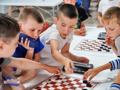 Школьники Апатитов представят Мурманскую область на Всероссийских соревнованиях «Чудо-шашки»