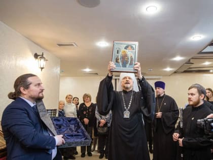 Митрополит Митрофан совершил освящение первой в Мурманске социальной столовой «Благодельня»