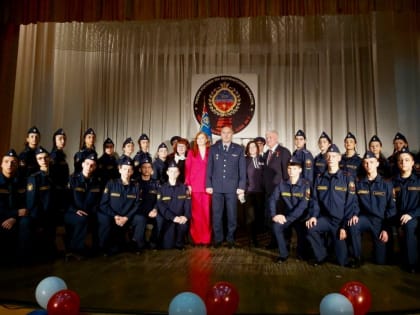 Мурманские школьники произнесли клятву кадета